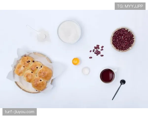张博恒家的冰箱里塞满蛋白粉,连饮料都是按毫升算的 张博恒家的冰箱里塞满蛋白粉,连饮料都是按毫升算的