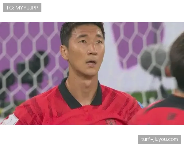足球比赛中球员首饰佩戴规则详解与安全判罚标准解读 足球比赛中球员首饰佩戴规则详解与安全判罚标准解读